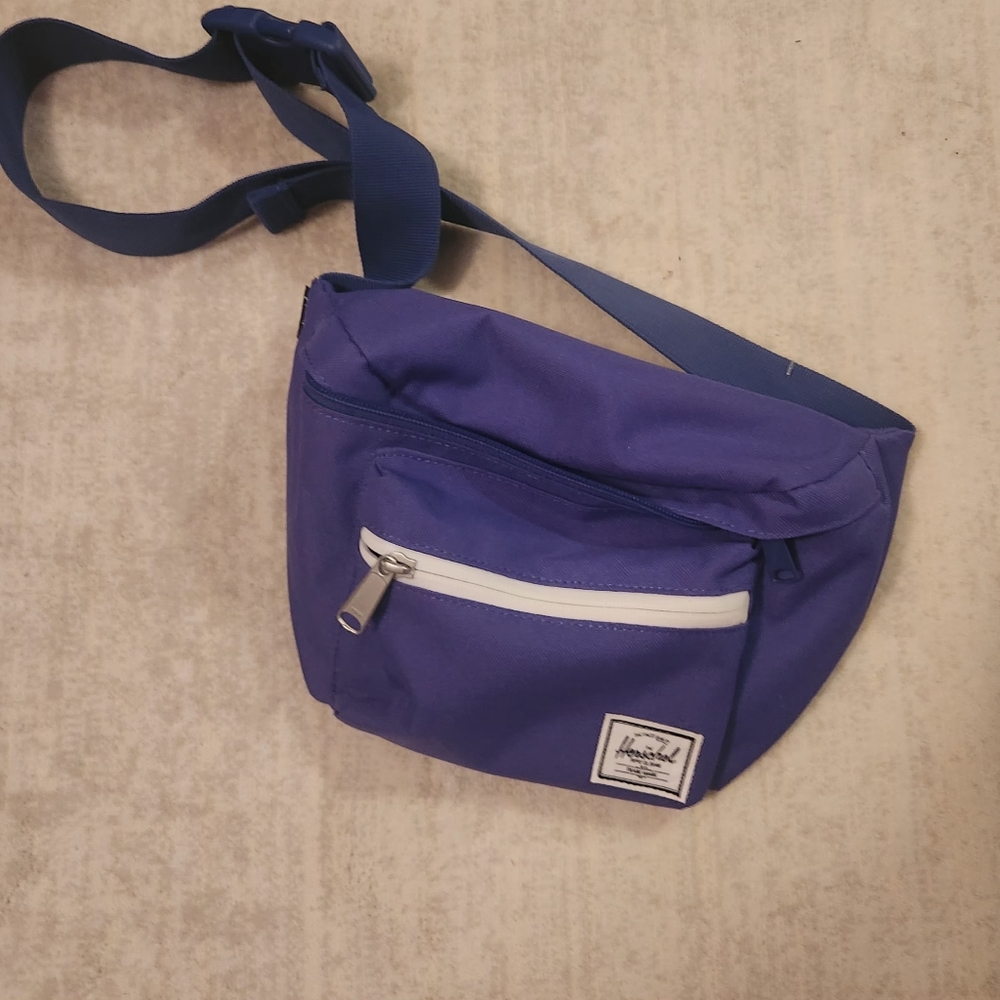 NWOT Herschel Supply Co Fanny Bag Hip Bag